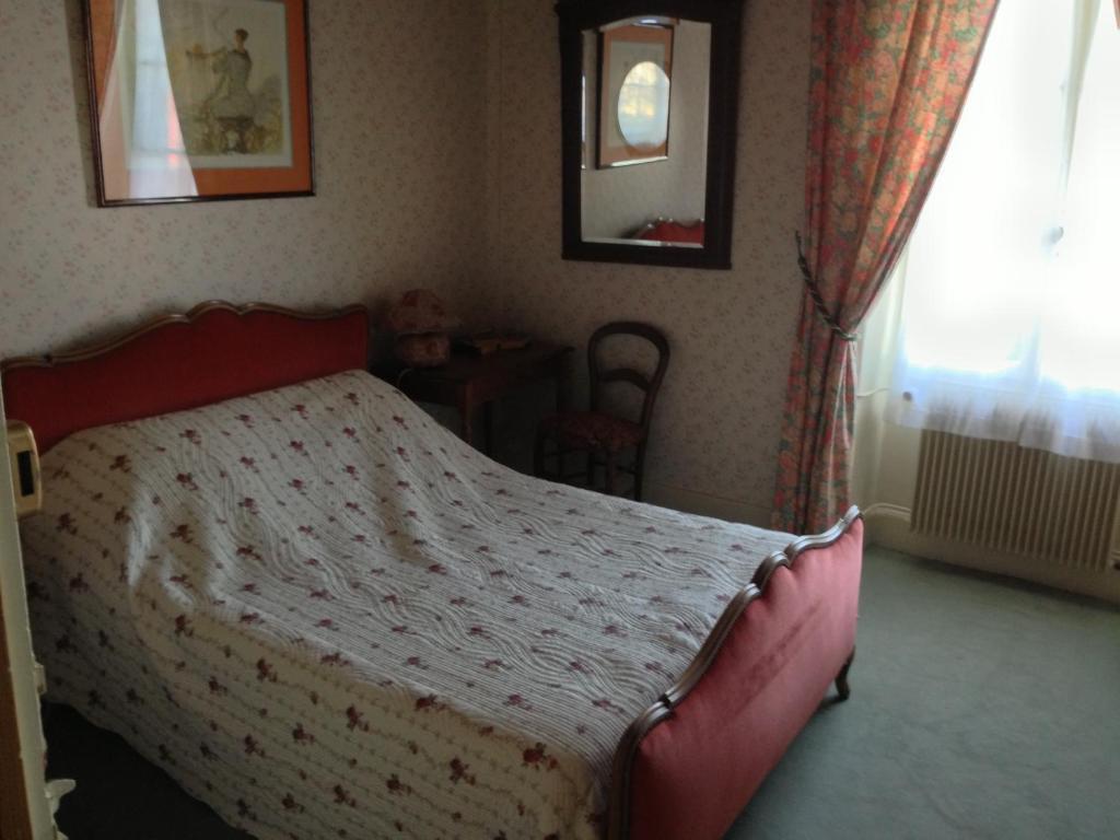 Domaine De Vilotte Bed and Breakfast Ardenais Rum bild
